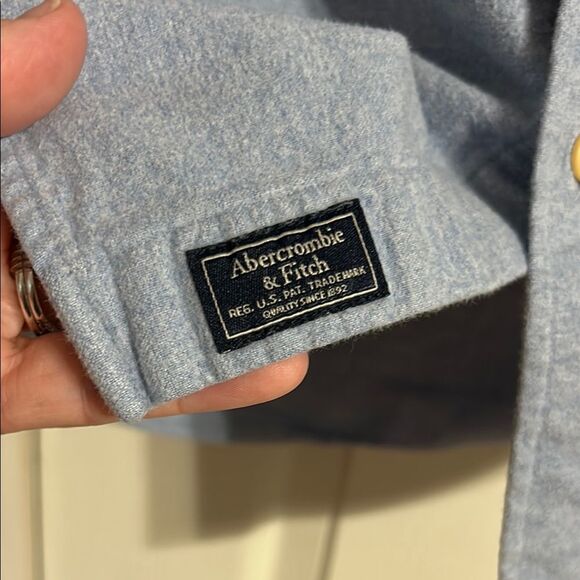 ABERCROMBIE & FITCH Medium Men's Blue Cotton Button Down Shirt Shacket Layering - Picture 9 of 10